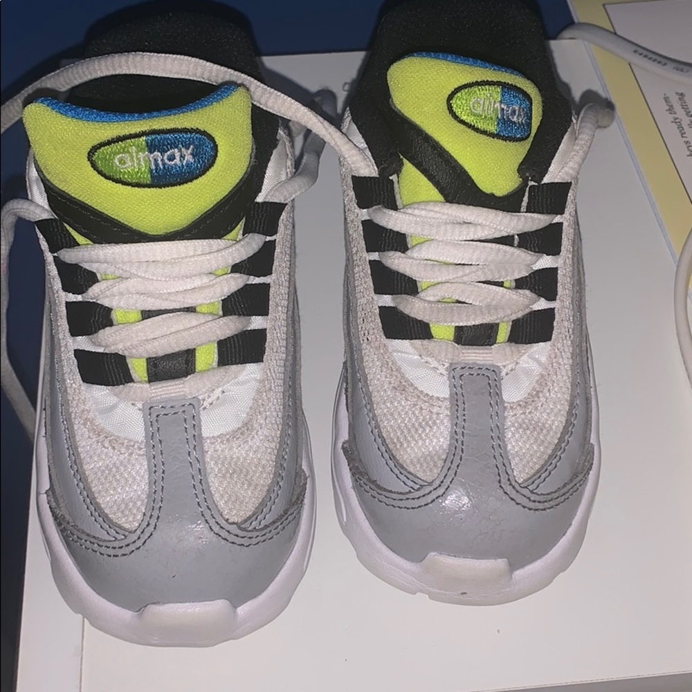 Nike air max